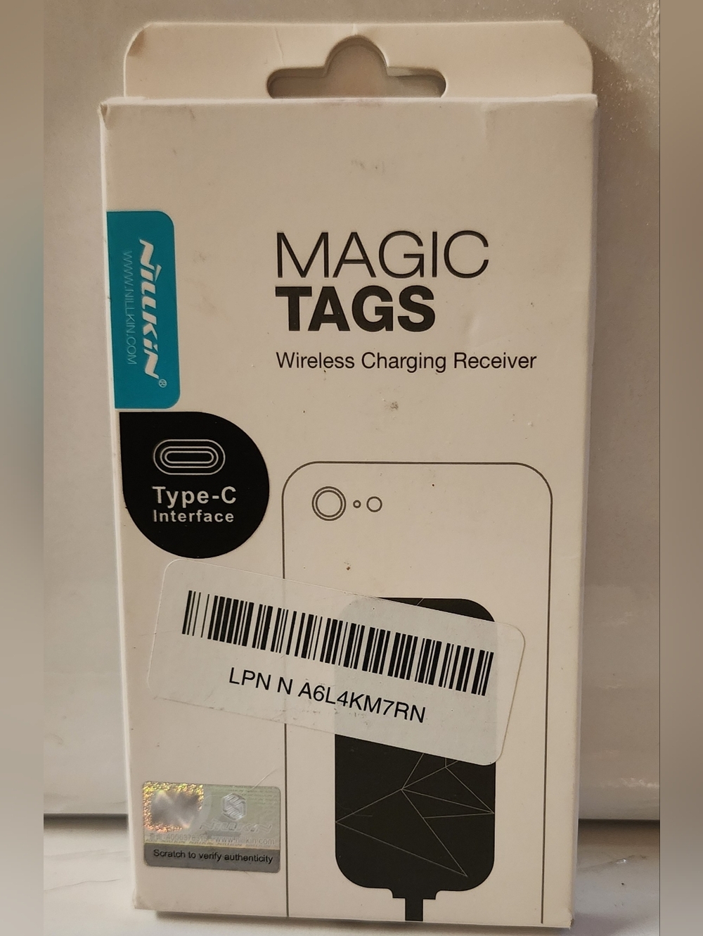 Magic Tags Wireless Charging Receiver Type-C - White/Black NEW